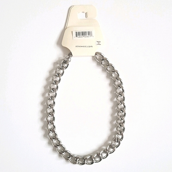 NINE WEST Chain Link Silver Color Necklace Lobster Clasp - Picture 2 of 8